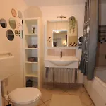 Holidays House - Bella Nicol *