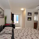 Počitniška hiša House - Bella Nicol Koper