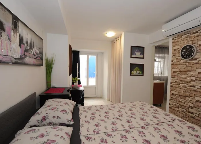 Holidays House - Bella Nicol Lejlighed *