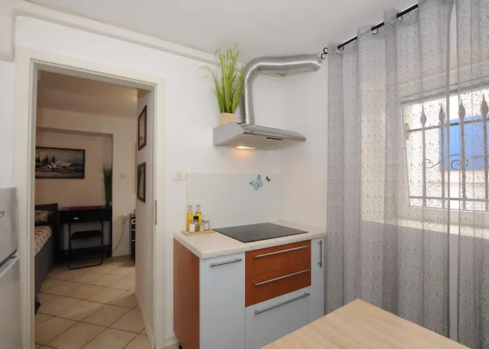 Holidays House - Bella Nicol Lejlighed